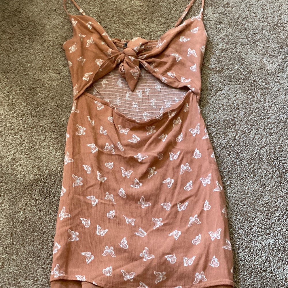Pink butterfly summer dress that ties in front